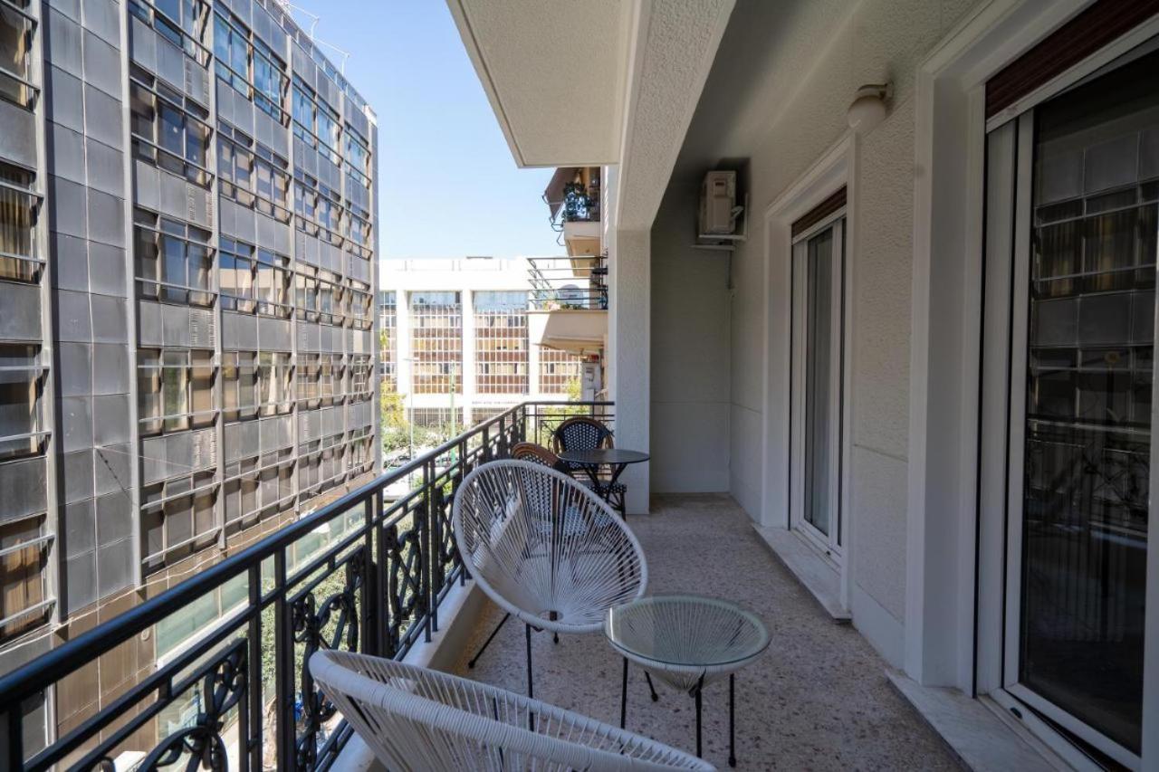 Vibrant Urban Getaway: Charming 2-Bedroom Near Bars, Parks, And Metro Aten Exteriör bild